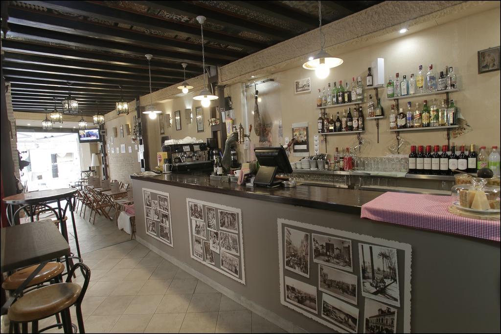 Hotel Convento La Gloria Séville Extérieur photo